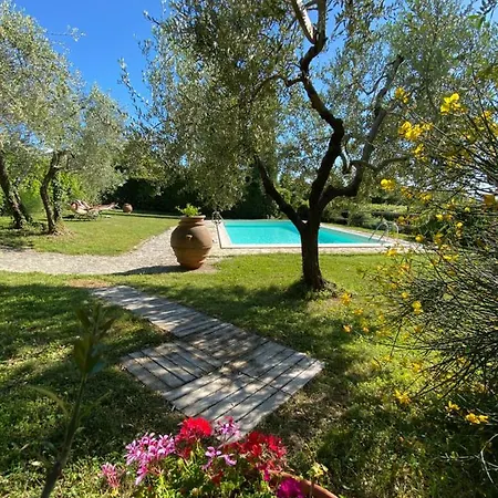 Macinello Vakantieboerderij Montefiridolfi